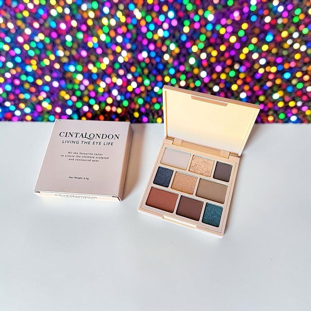 CINTA LONDON Eyeshadow Palette in Living The Eye Life 6.5 g New in Box